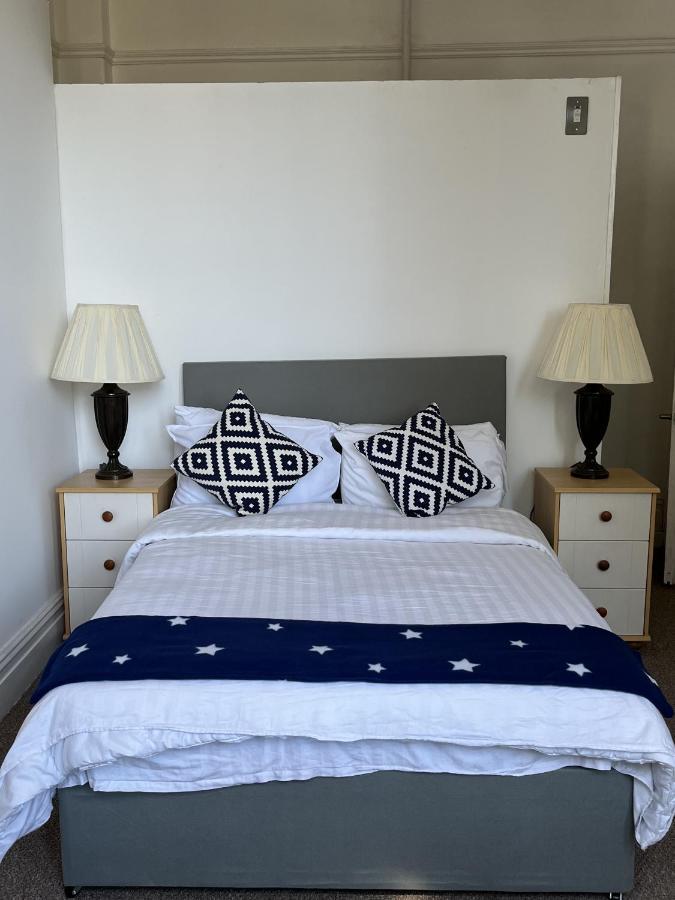 Ensuite Double Room, By University, Sketty, R2 * Swansea